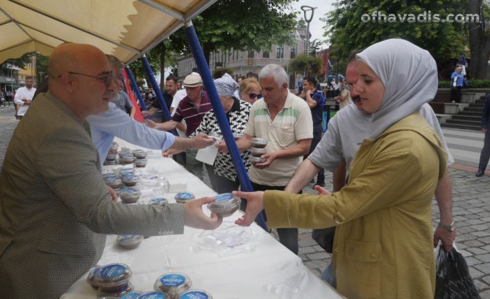 Büyükşehir aşure geleneğini sürdürüyor