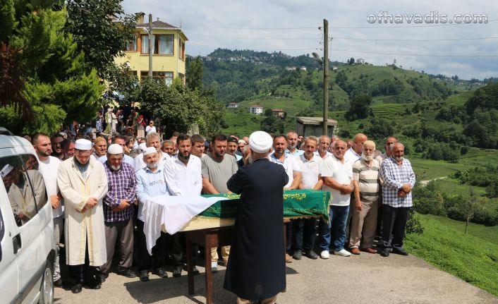 Ayaz ailesinin anne acısı