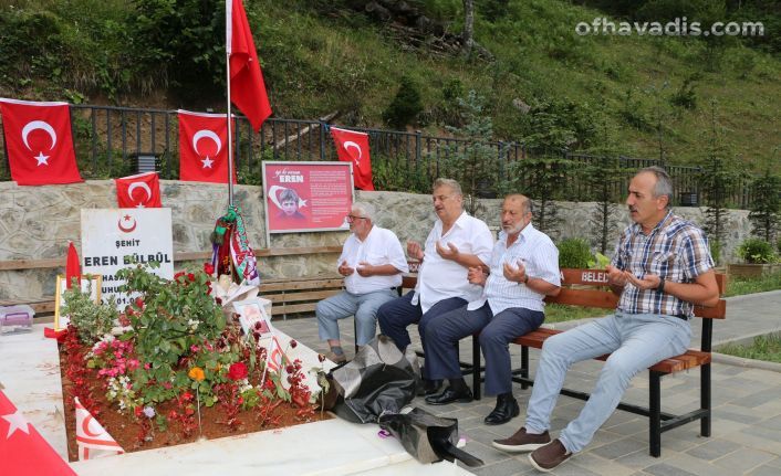 TAKADEMİ’den Şehit Eren Bülbül'ün kabrine ziyaret