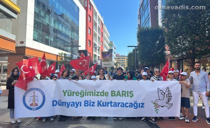 Trabzon’un çocukları barış için yürüdü