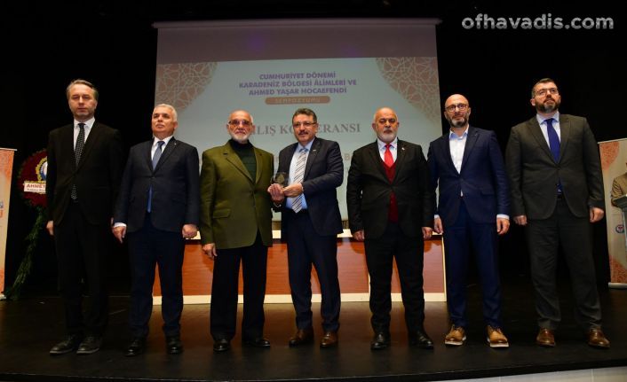 Ahmet Yaşar Hocaefendi Trabzon’da anıldı