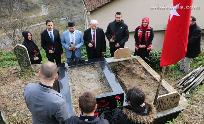 Şehit Öğretmen Ali Bulut’un kabrine ziyaret