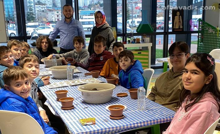 Büyükşehir’den çocuklara ata tohumu eğitimi