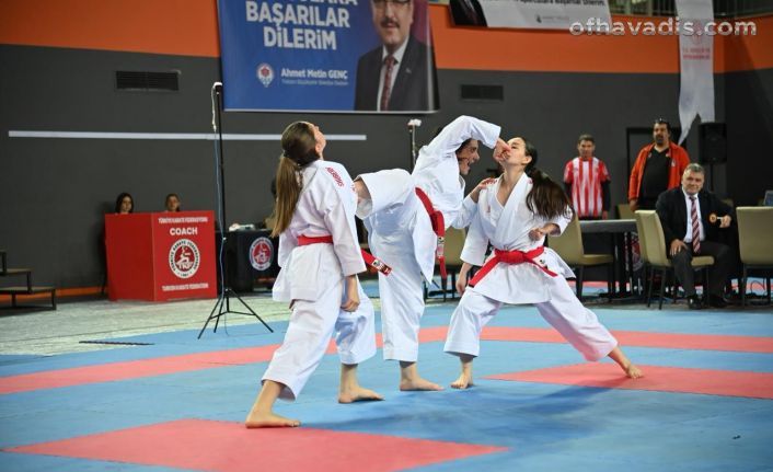 Karate şampiyonası Trabzon’da başladı